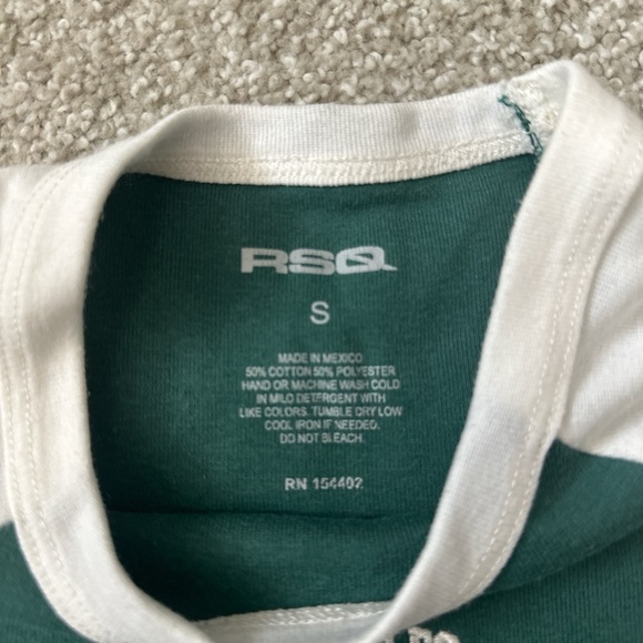 RSQ | Los Angeles Raglan Baby Tee Crop Top - Picture 3 of 4